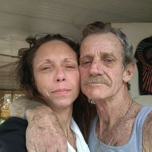 Meet your Posher, Laurie